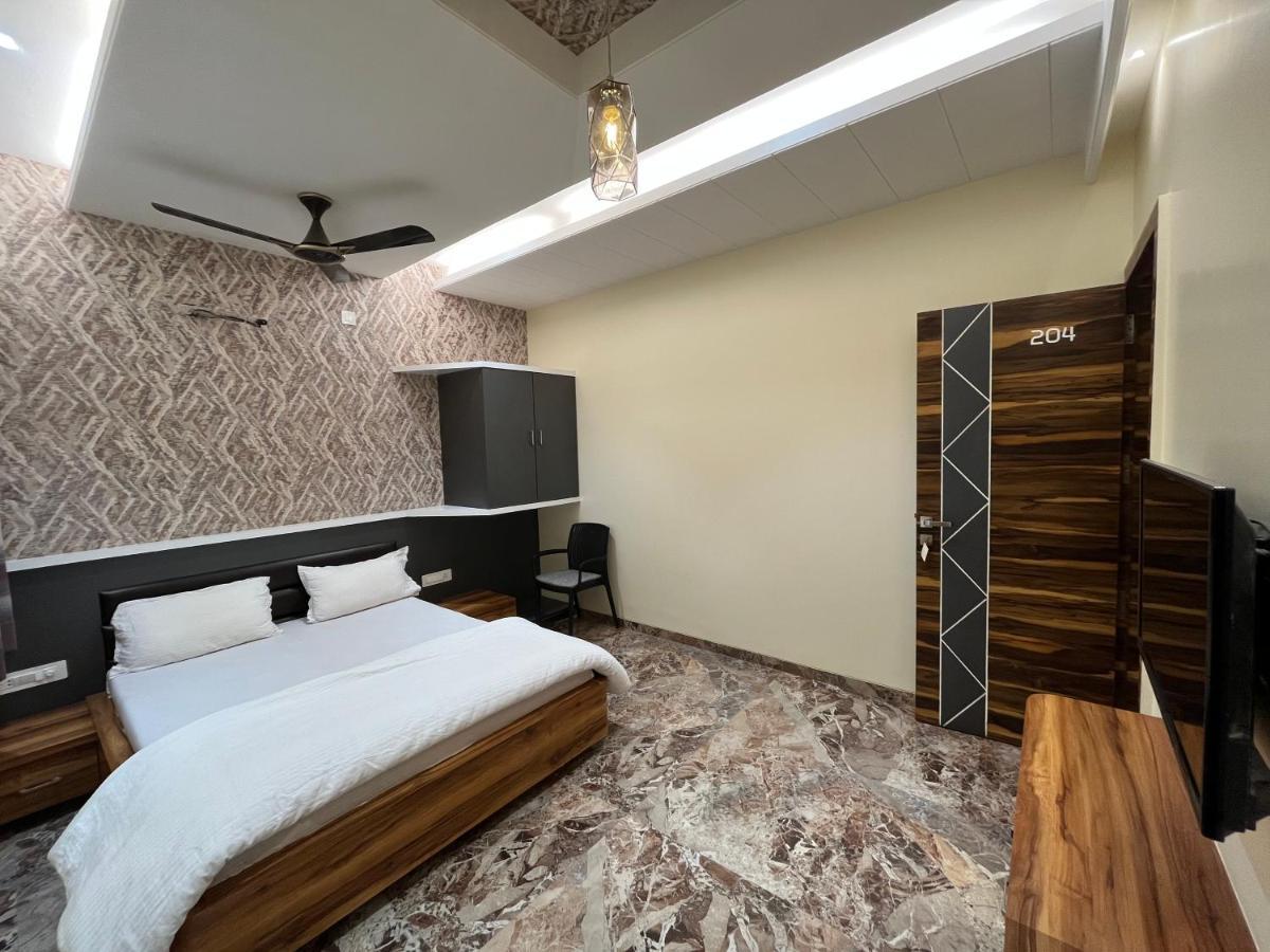Hotel Aryadeep Phardāpur المظهر الخارجي الصورة