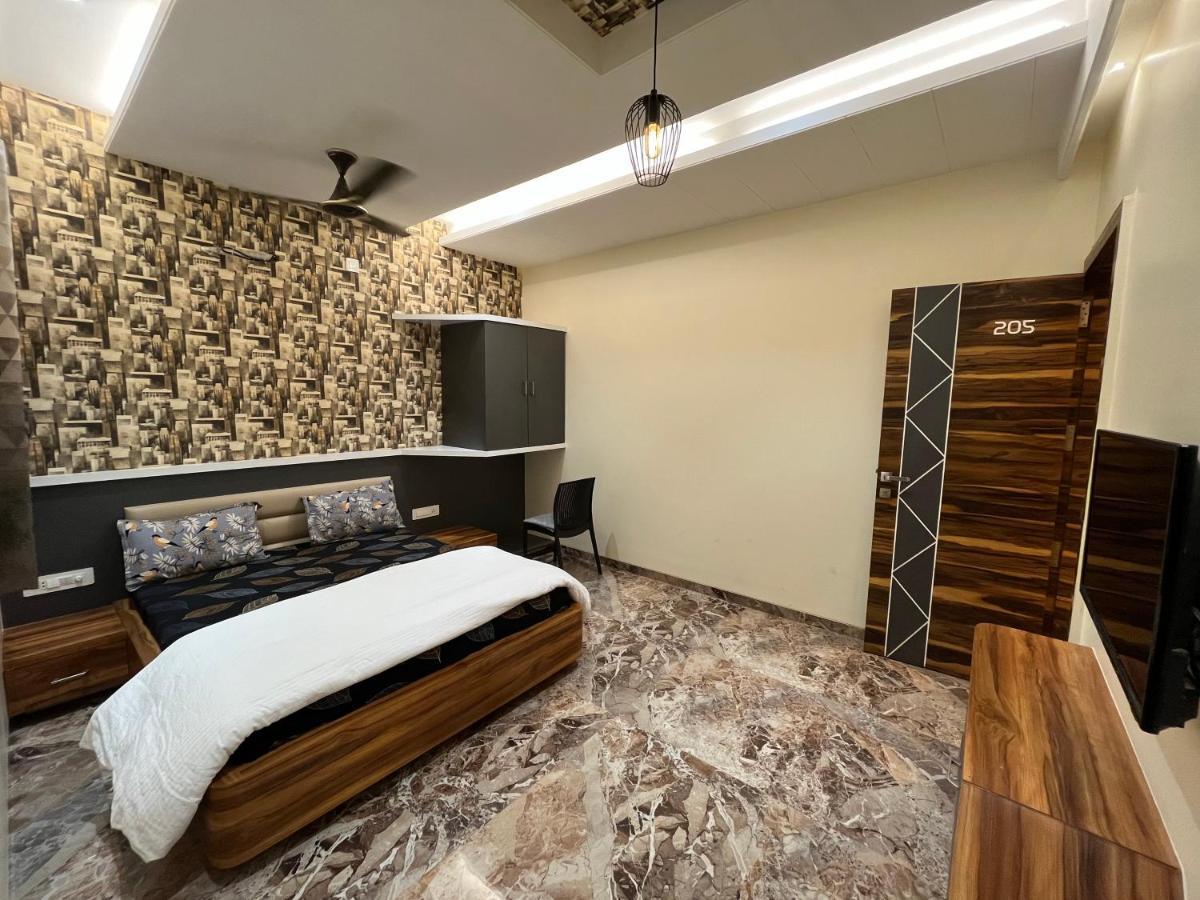 Hotel Aryadeep Phardāpur المظهر الخارجي الصورة